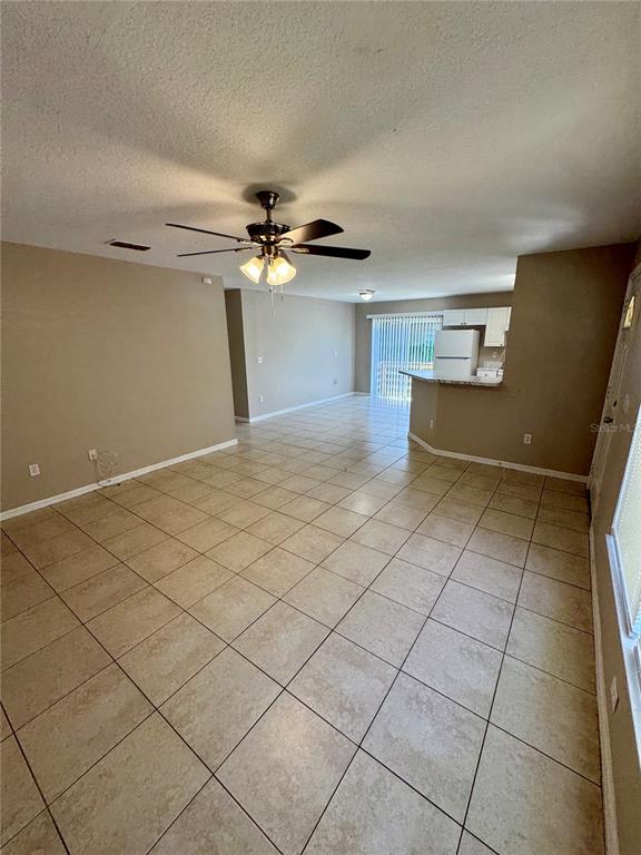 3305 E 38TH AVENUE, TAMPA, FL — photo 5 of 22