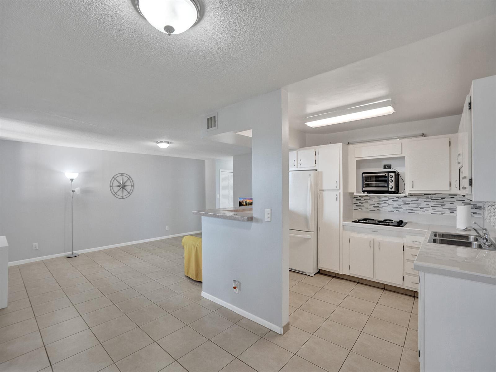 1811 Jefferson Street # 404, Hollywood FL 33020
