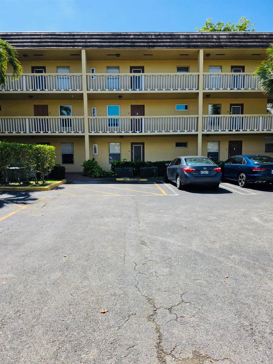 5940 NW 64th Avenue # 106, Tamarac FL 33319
