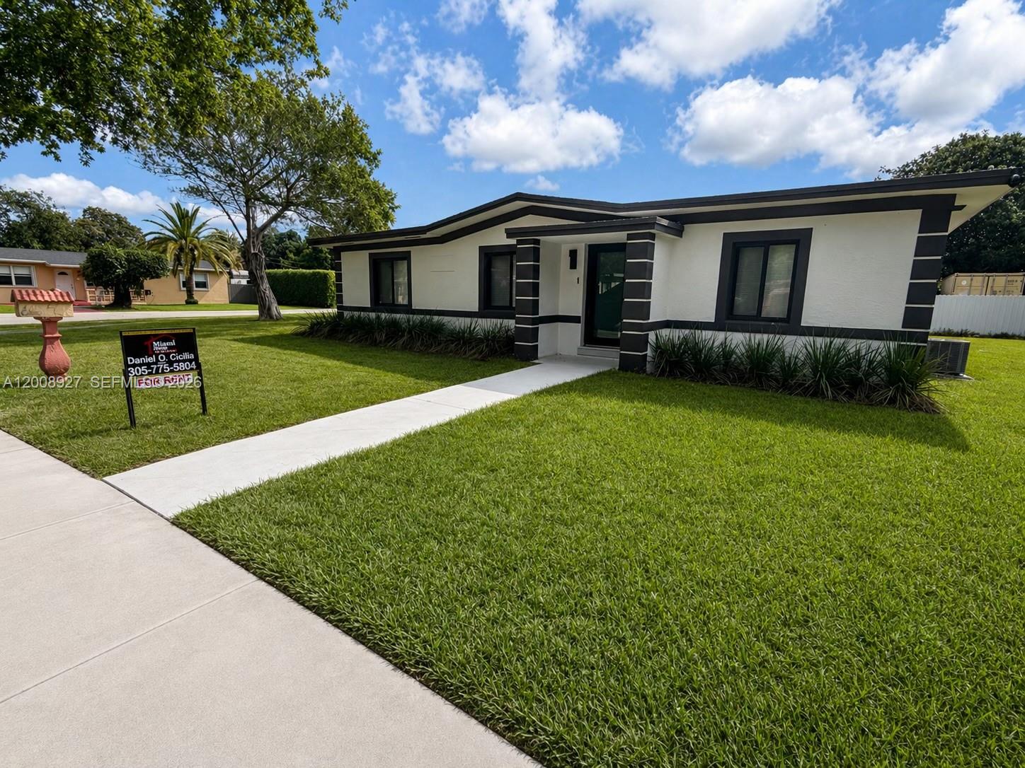 13885 NW 5th Ave, North Miami FL 33168