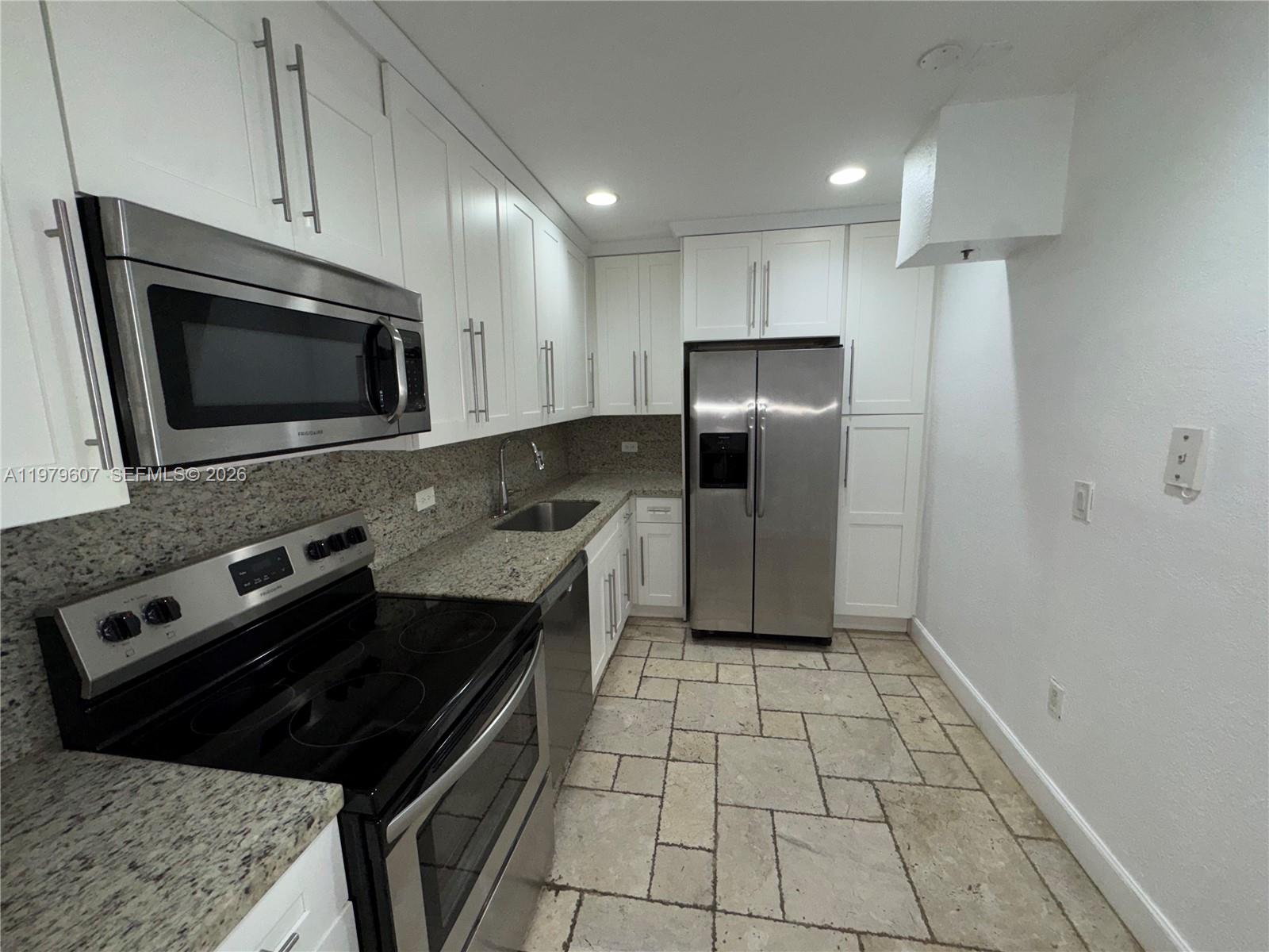 20505 E Country Club Dr # 135, Aventura FL 33180