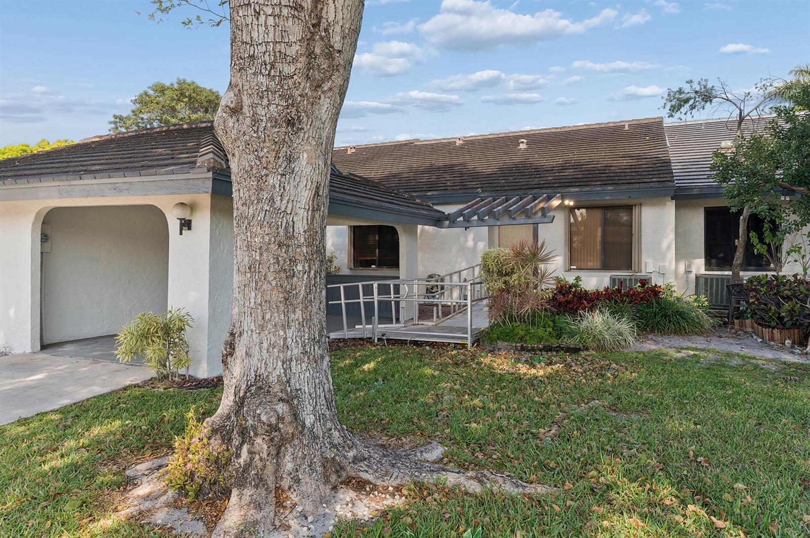 10197 Kinswood Road, Boynton Beach FL 33437