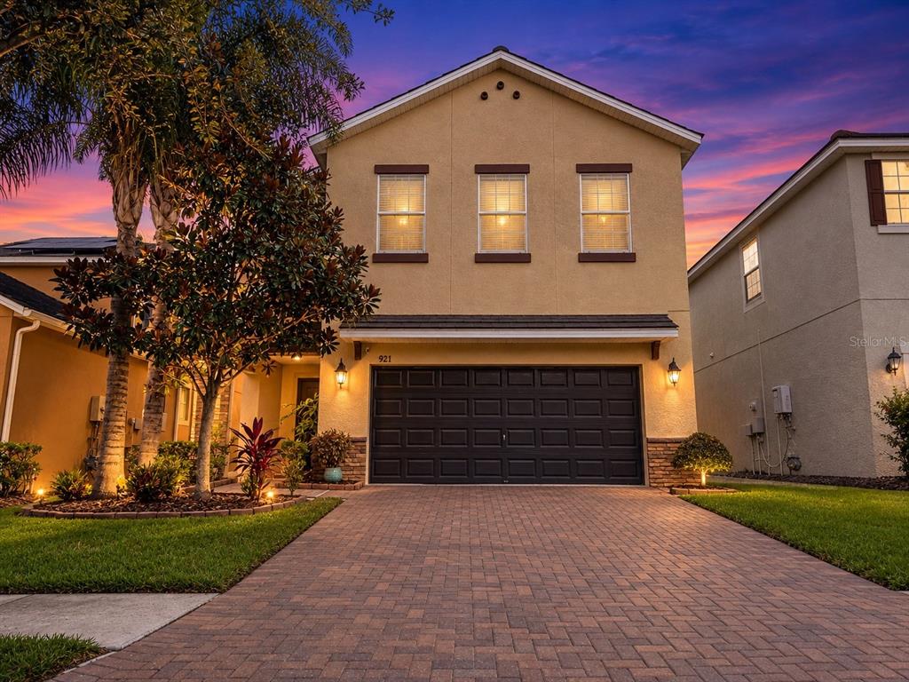 921 TERRA VISTA STREET