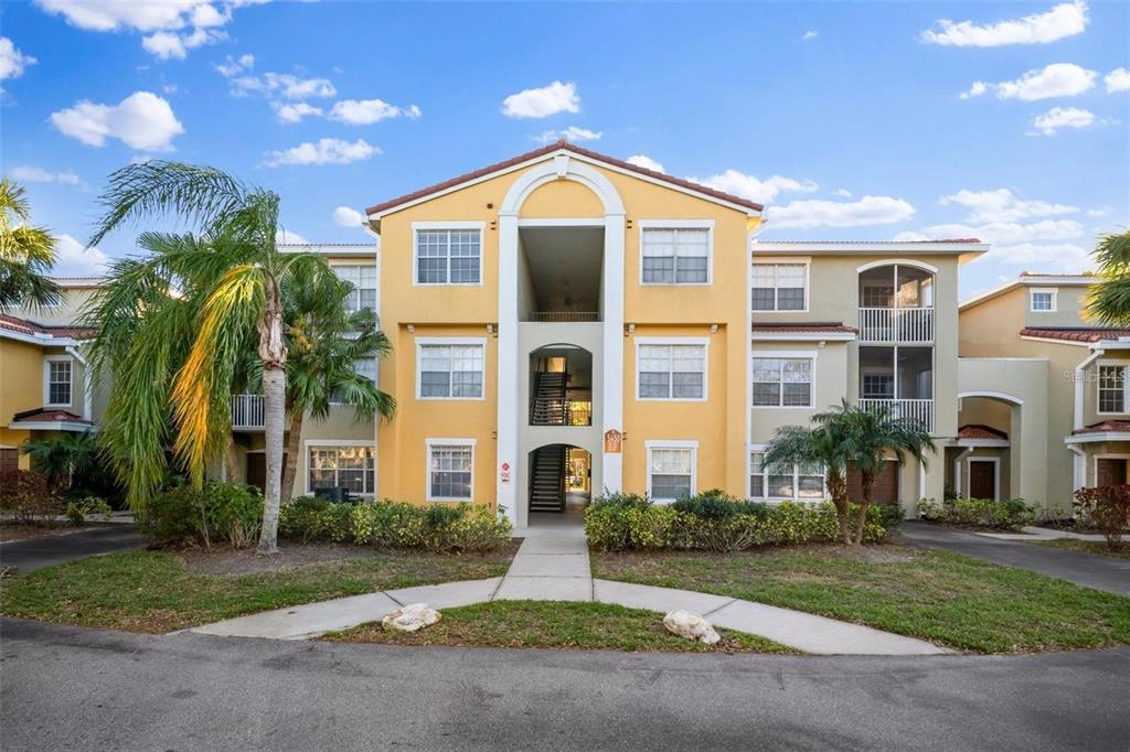 5450 BENTGRASS DRIVE UNIT 5-301