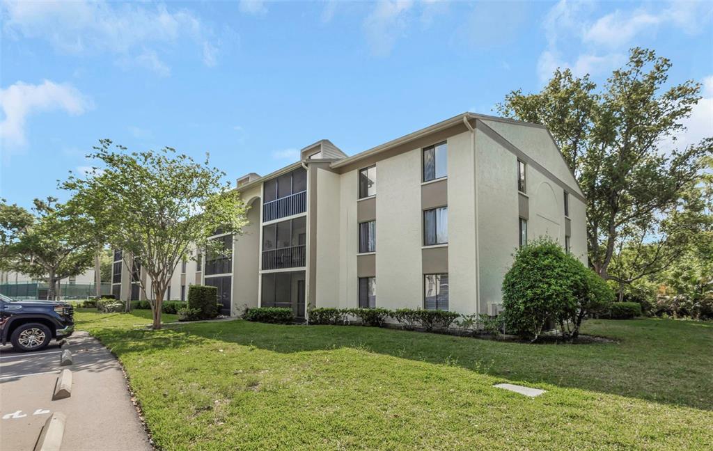 3166 LAKE PINE WAY S UNIT H1