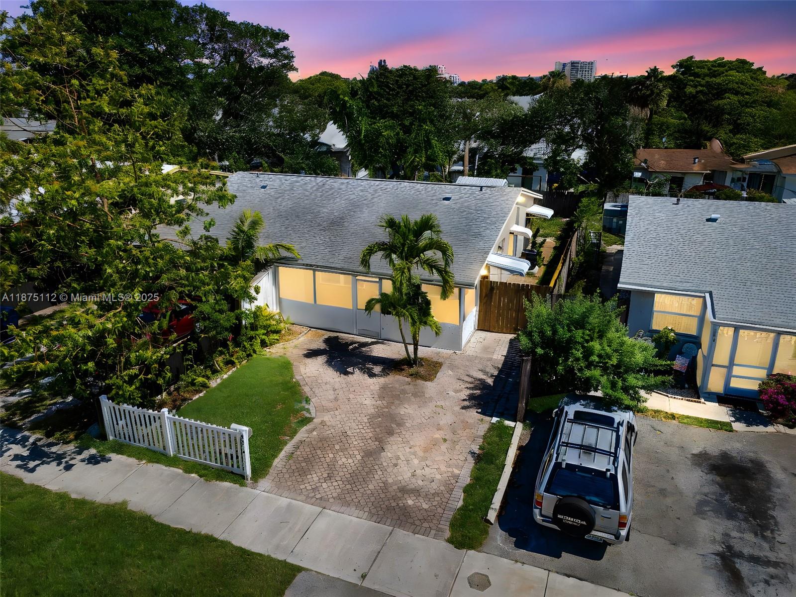 351 NE 57th Ct, Oakland Park FL 33334