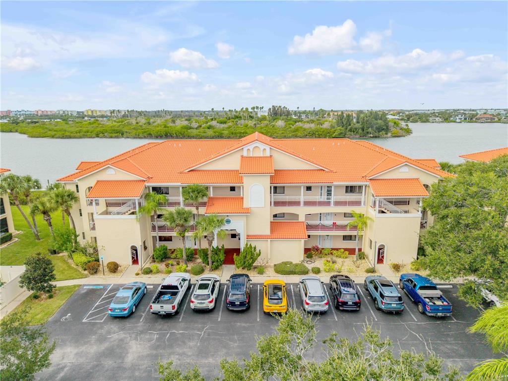 460 BOUCHELLE DRIVE UNIT 304