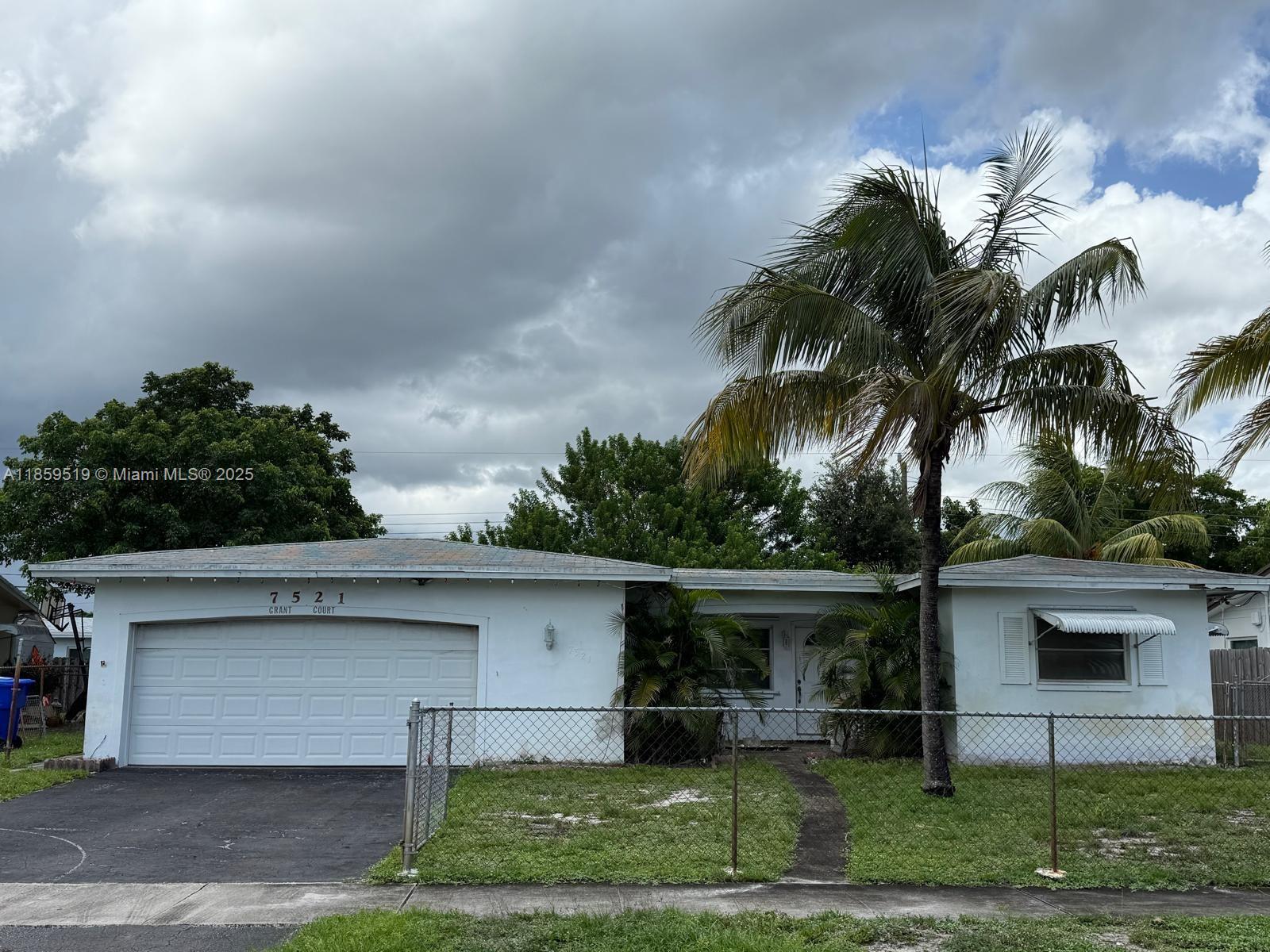 7521 Grant Ct, Hollywood FL 33024