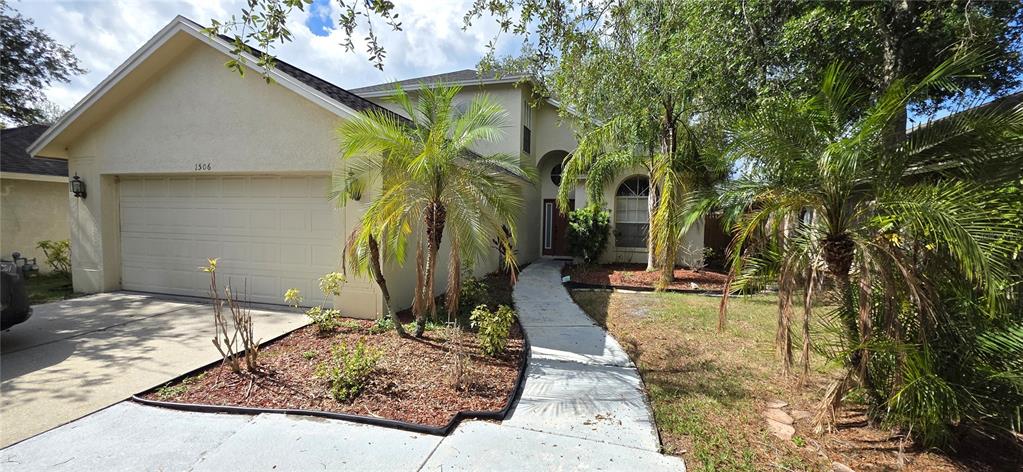 1506 SCOTCH PINE DRIVE