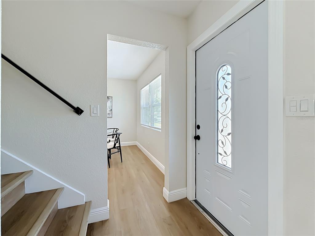 8718 94TH ST, SEMINOLE, FL — photo 4 of 30