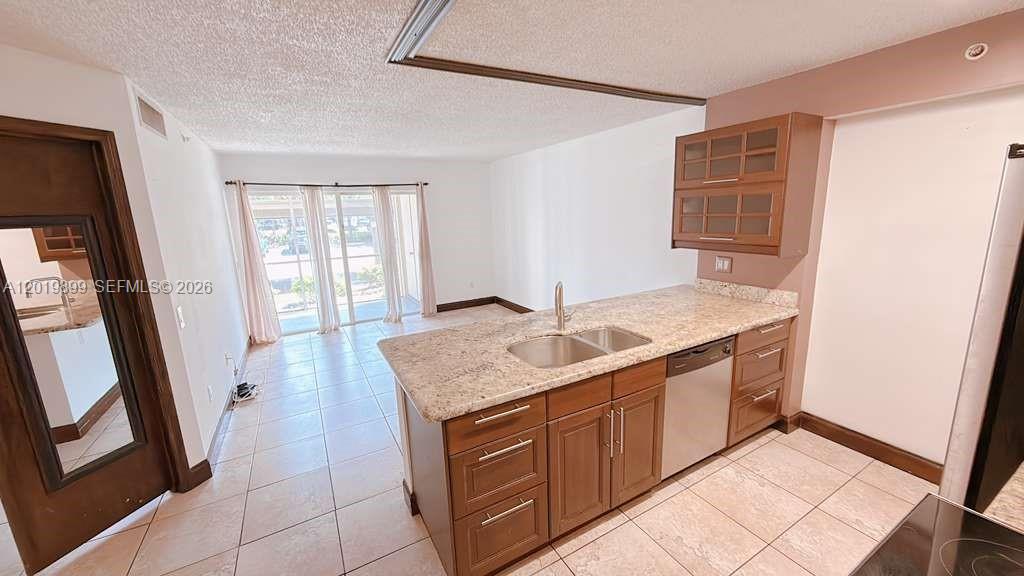 470 S Park Rd # 104, Hollywood FL 33021