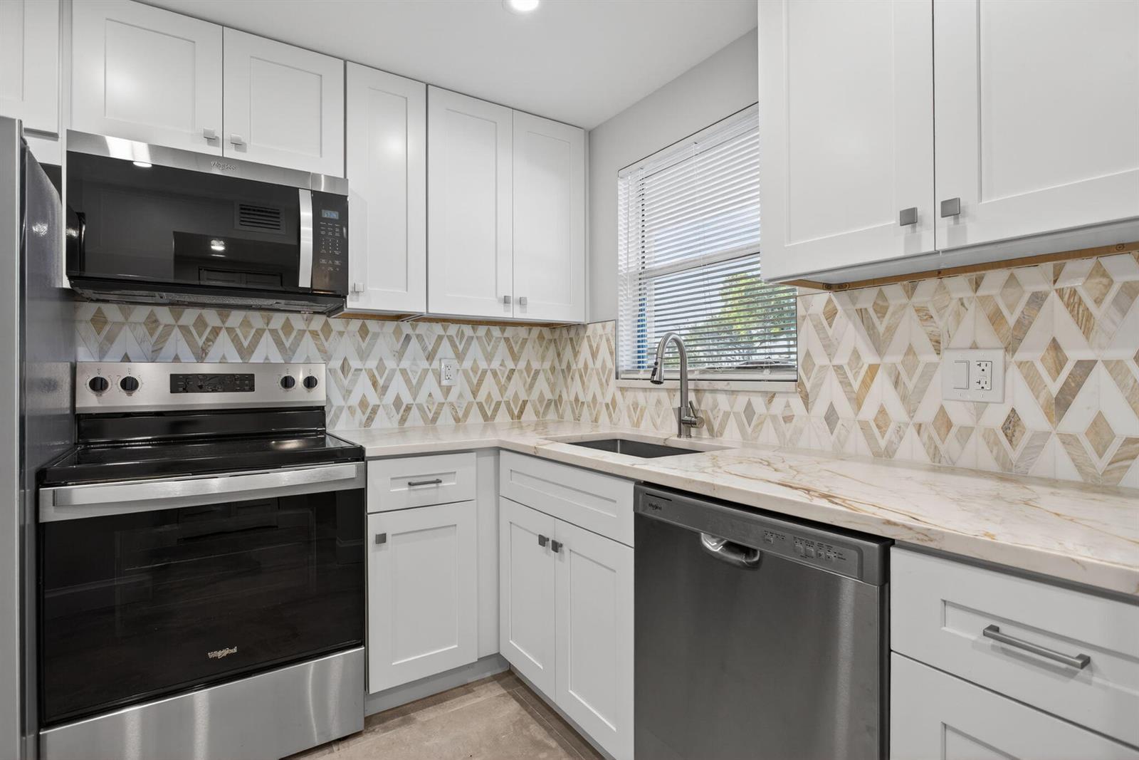 6850 Royal Palm Boulevard # 103g, Margate FL 33063