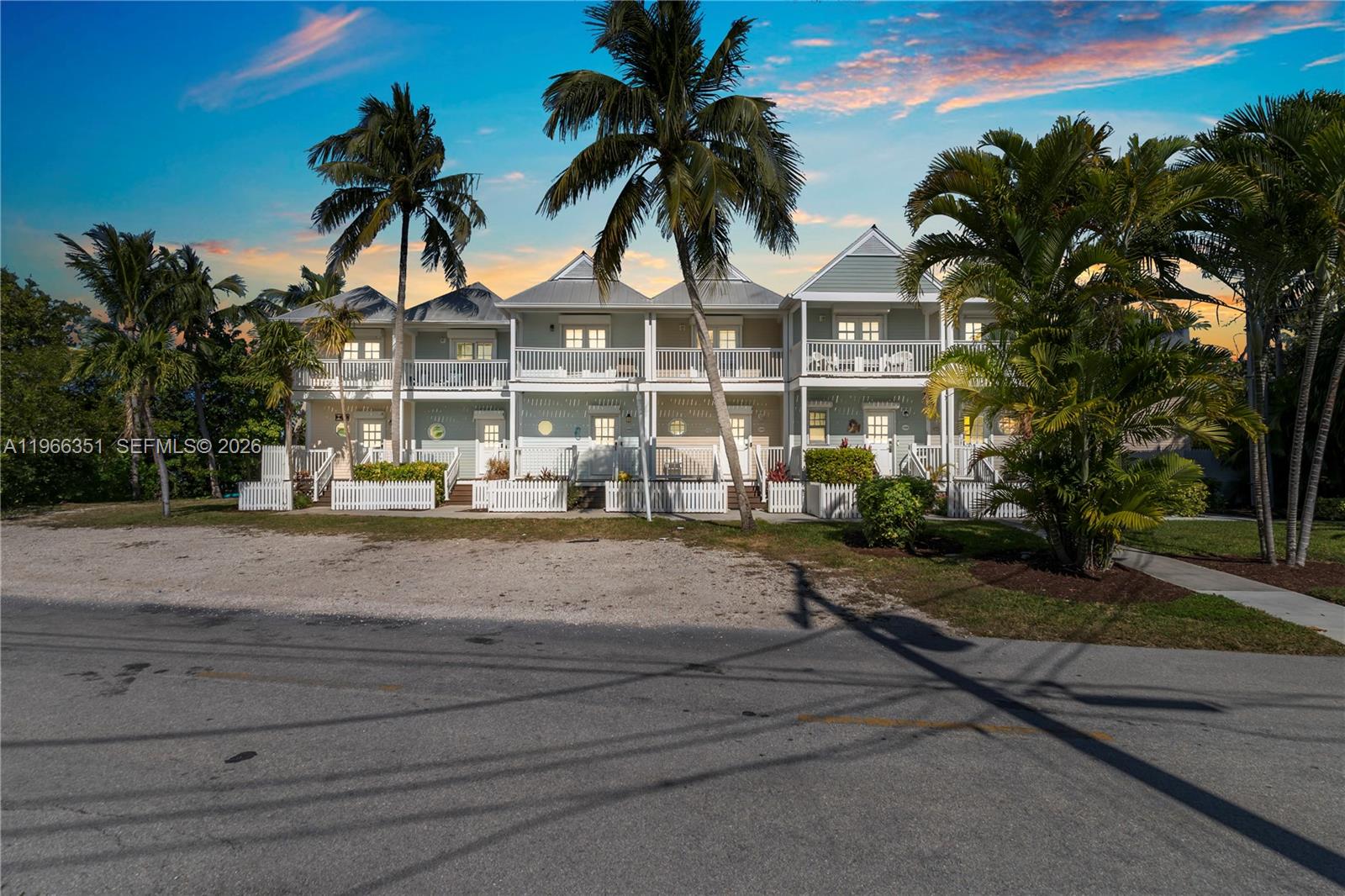 5101 Sunset Village Dr, Duck FL 33050