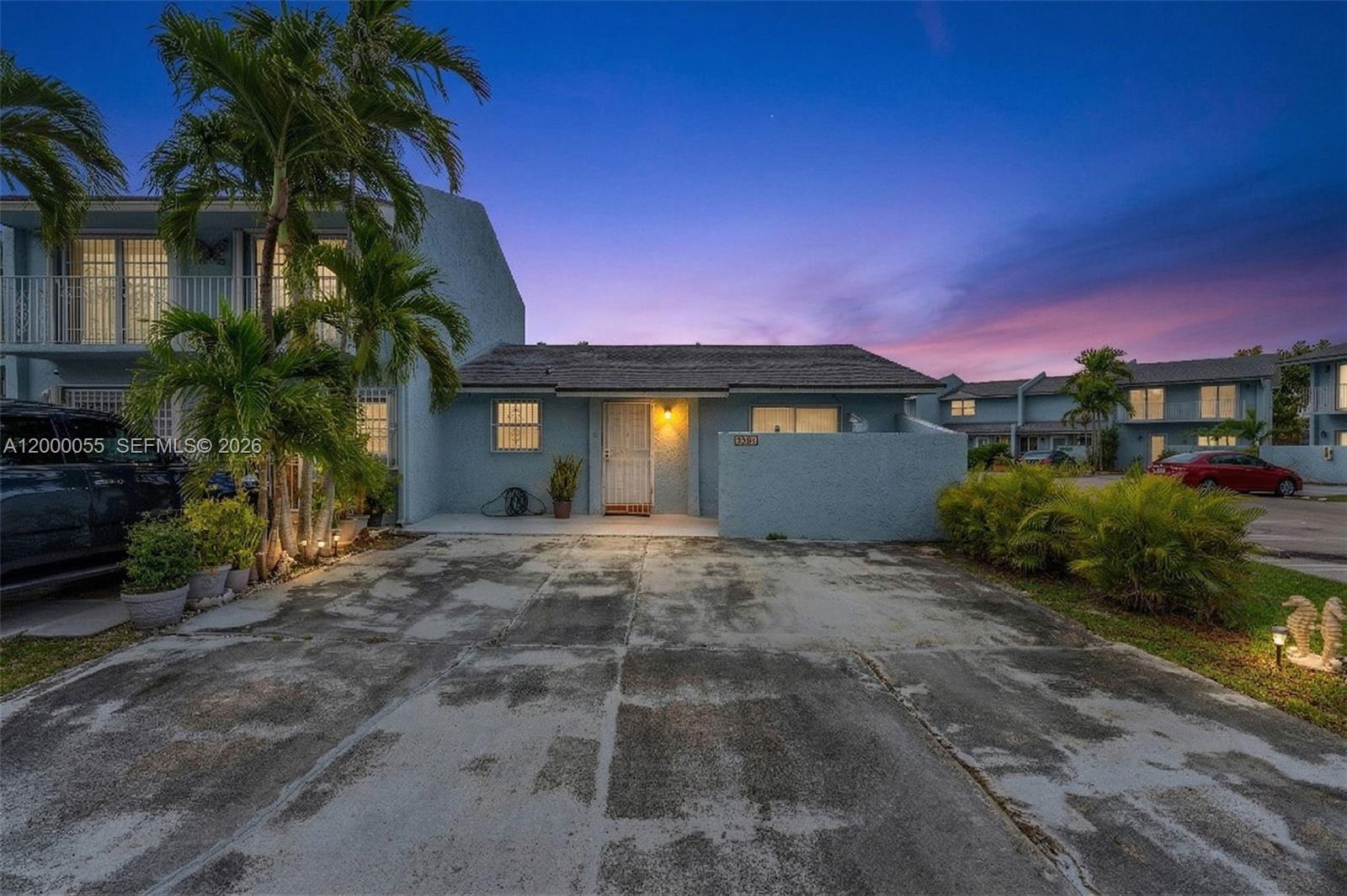 3868 SW 107th Ave # 11, Miami FL 33165