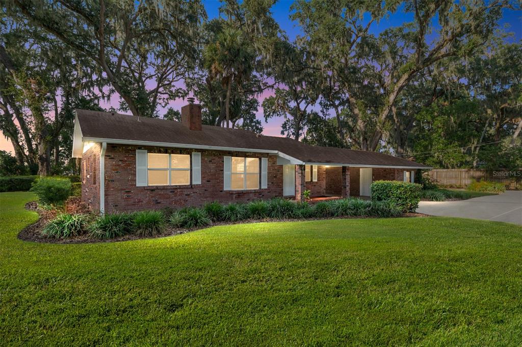 10745 SE SUNSET HARBOR ROAD, SUMMERFIELD, FL — photo 4 of 30