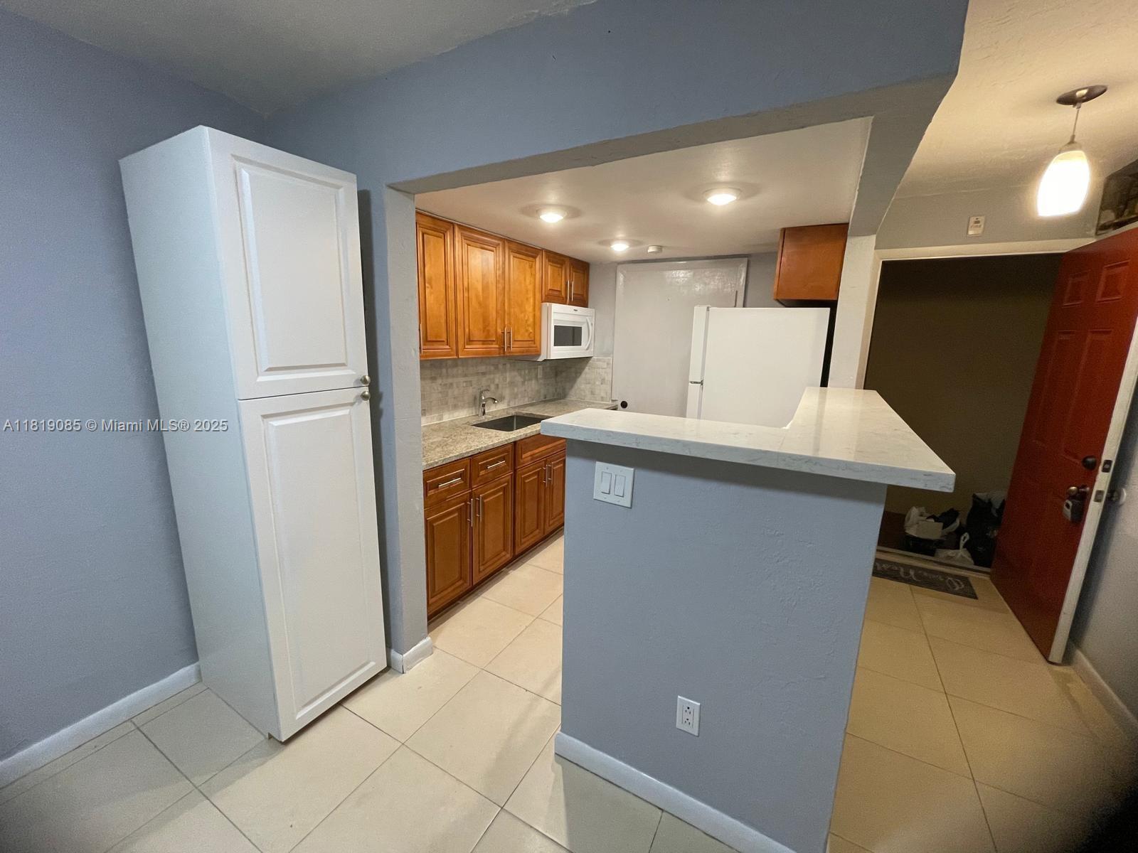 10903 N Kendall Dr # 111, Miami FL 33176