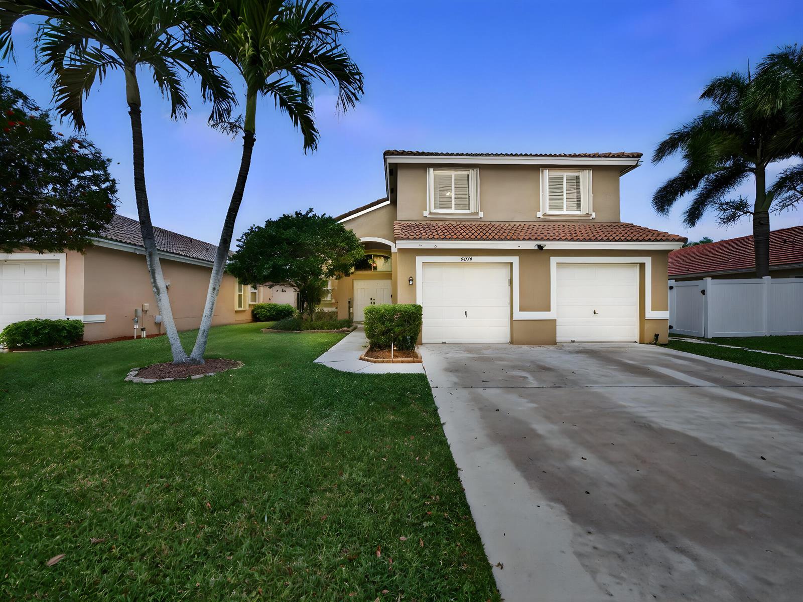 5053 Prairie Dunes Village Circle, Lake Worth FL 33463