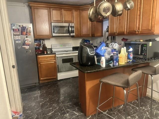 4618 POMPANO DRIVE, TAMPA, FL — photo 4 of 10