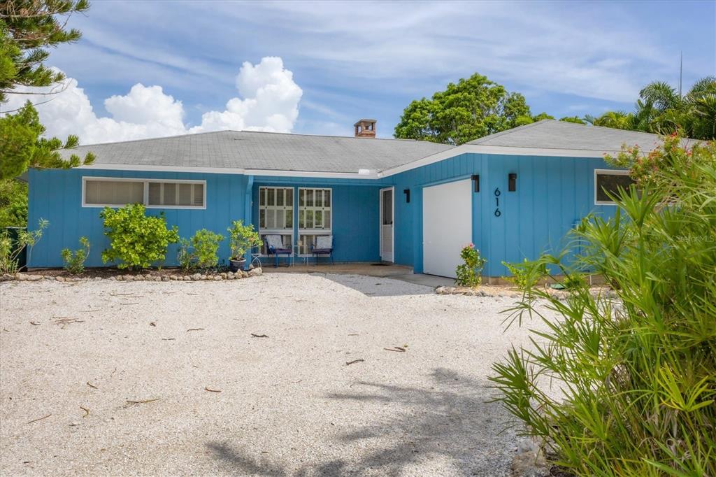 616 LYONS LANE, LONGBOAT KEY, FL — photo 2 of 30