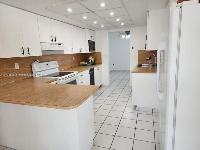 857 W 79th Pl, Hialeah FL 33014