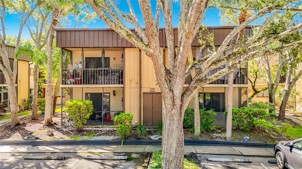 11805 RAINTREE LAKE LN UNIT B