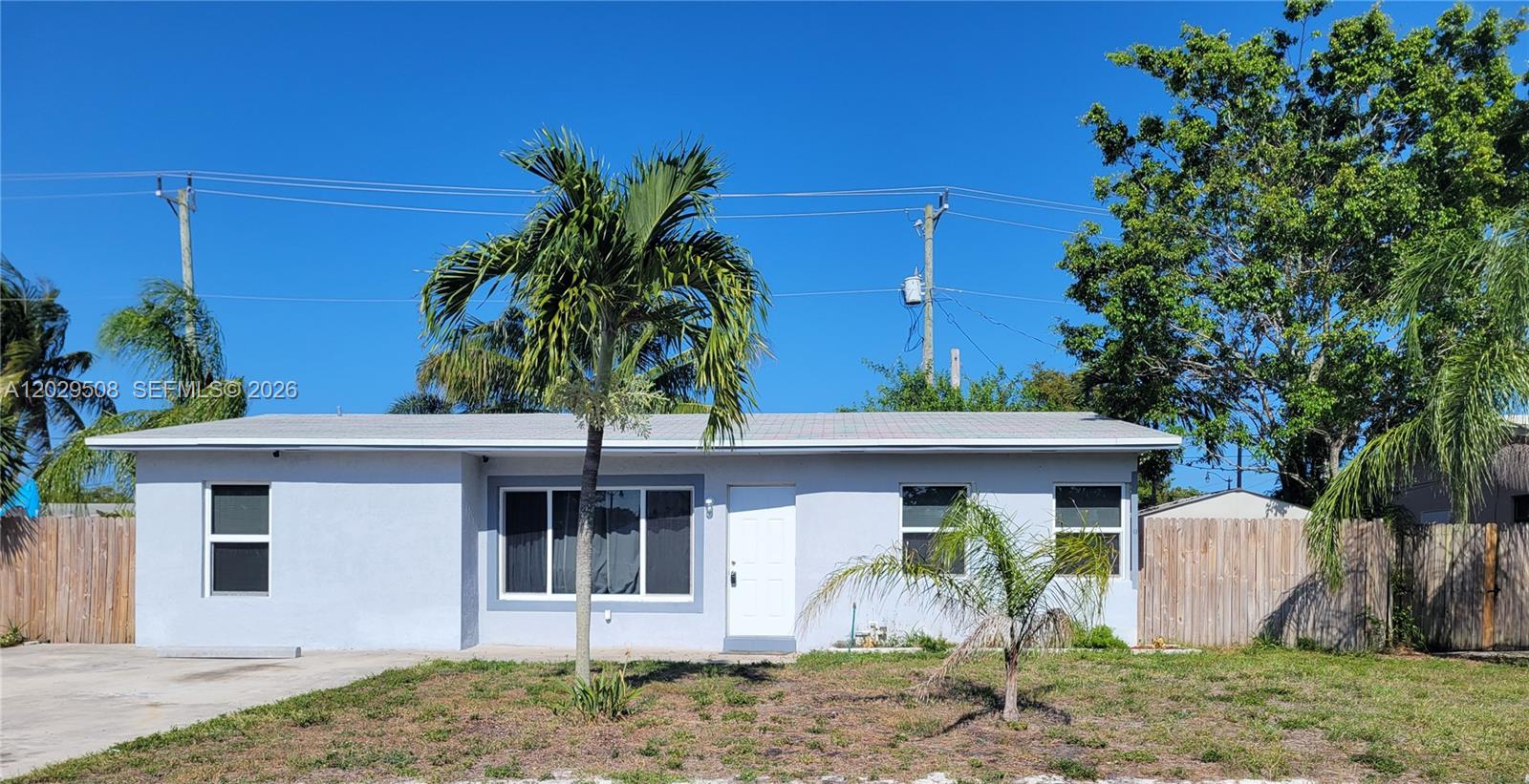 2560 NE 8th Ter, Pompano Beach FL 33064