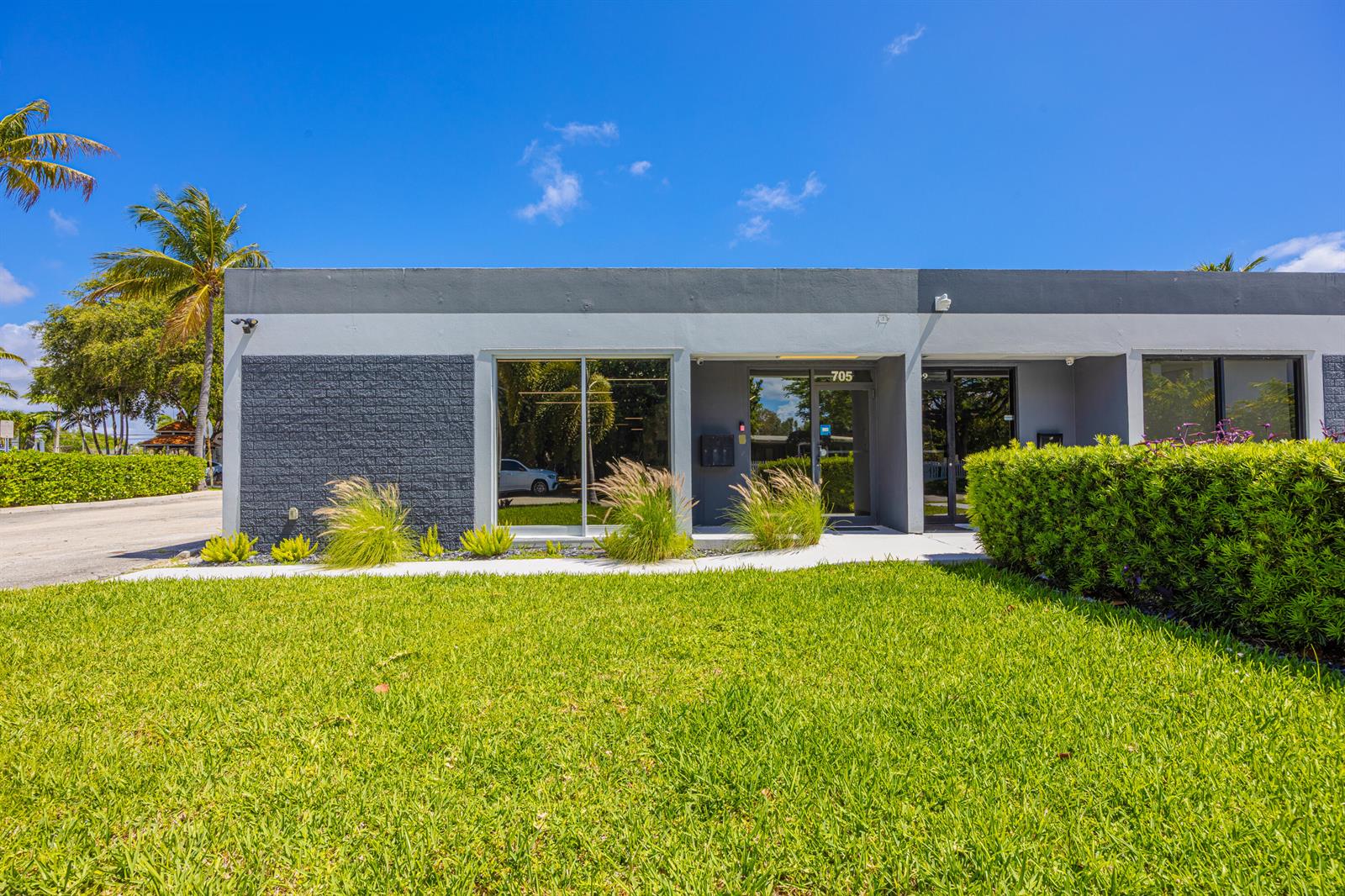 705 Bond Way, Delray Beach FL 33483