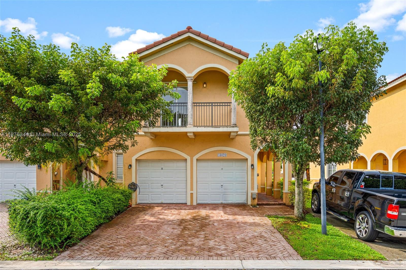 16620 SW 70th St, Miami FL 33193