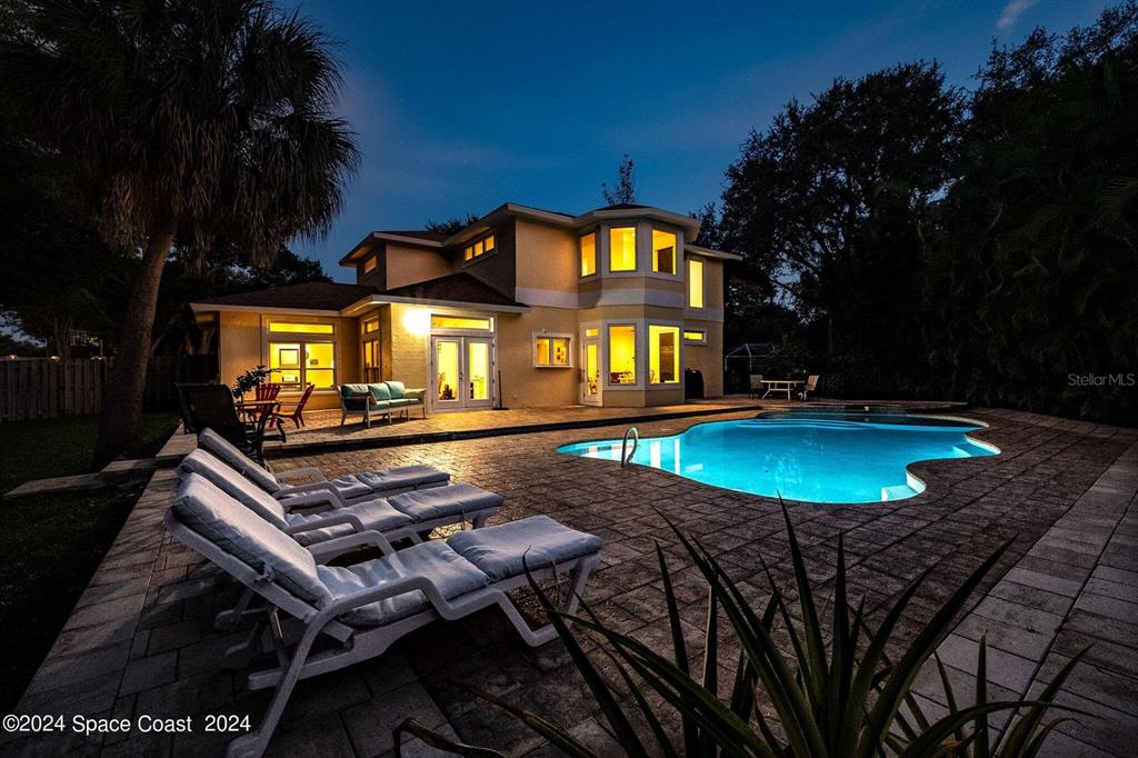 1165 OLD PARSONAGE DRIVE