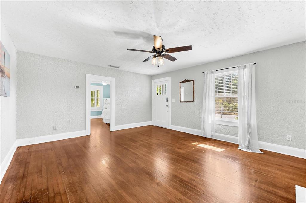 2726 8TH AVENUE W, BRADENTON, FL — photo 3 of 30