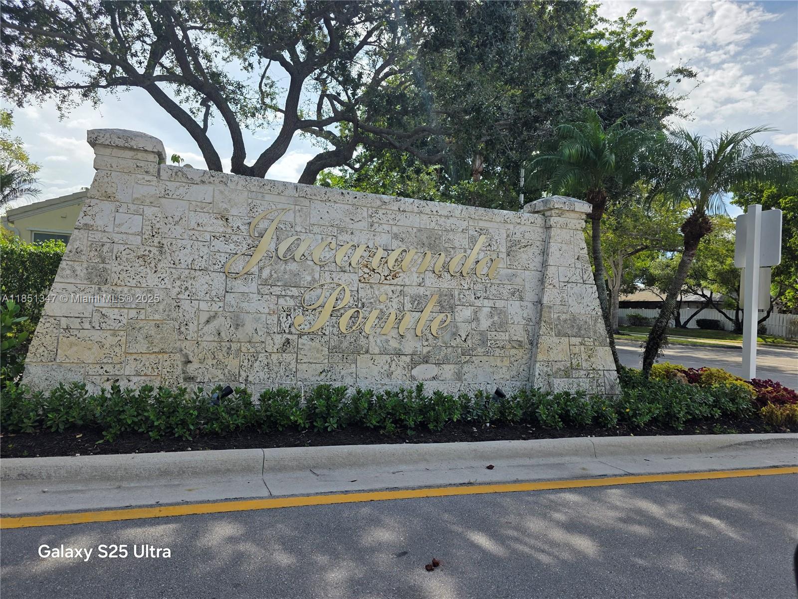 9306 NW 8th Cir, Plantation FL 33324
