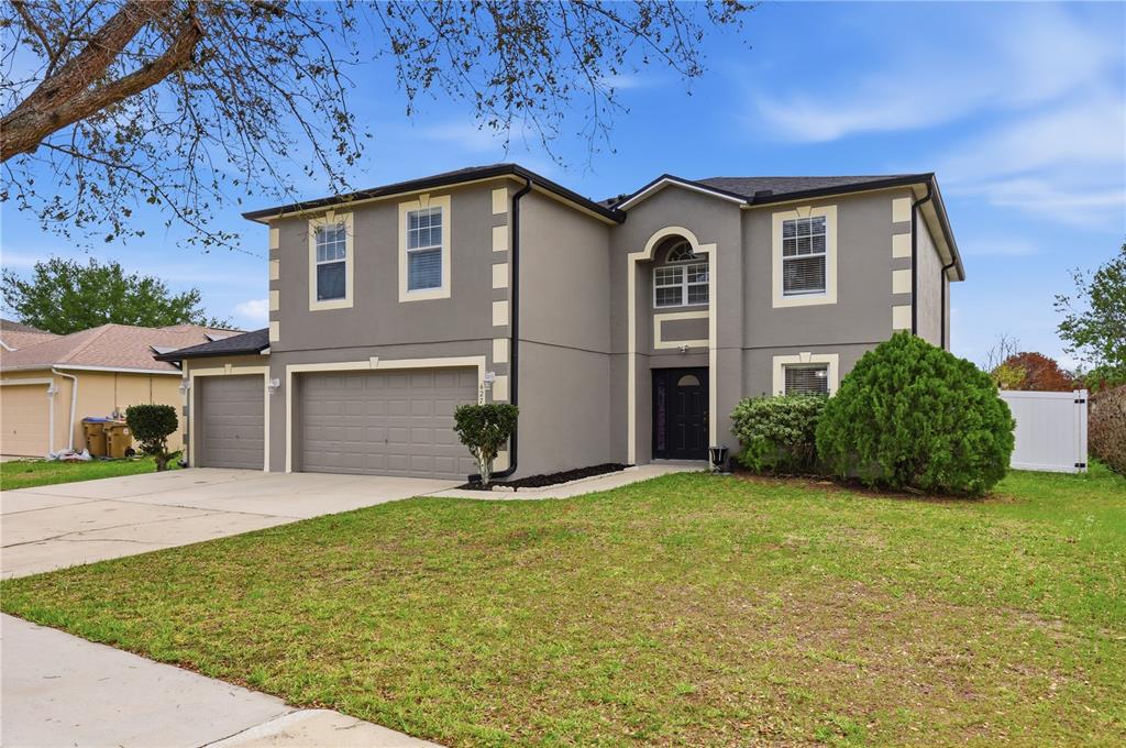 627 WOODLAND CREEK BOULEVARD