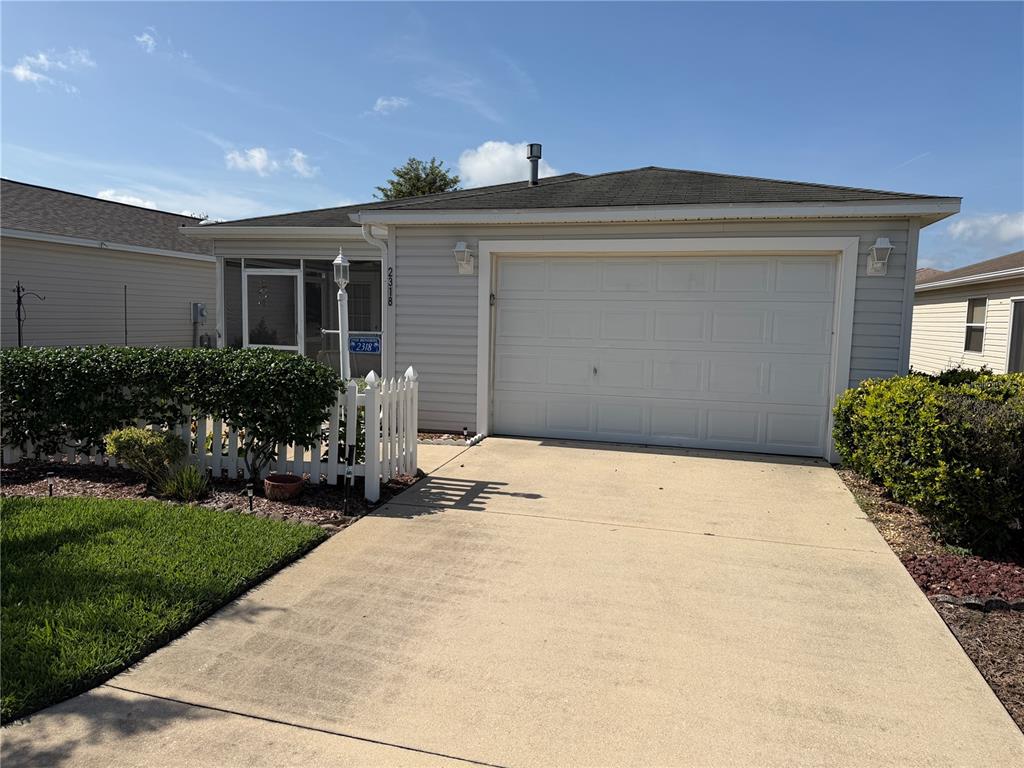 2318 OAK BEND PLACE