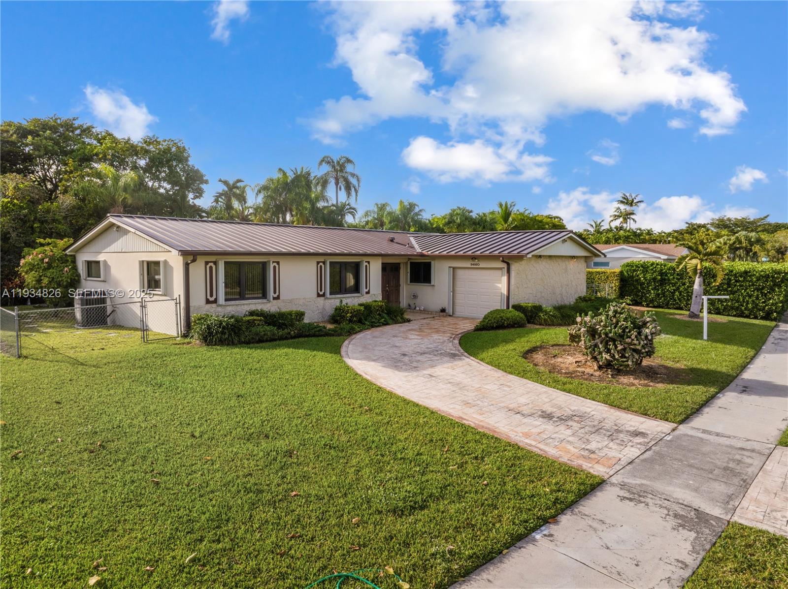 9660 SW 105th Ave, Miami FL 33176