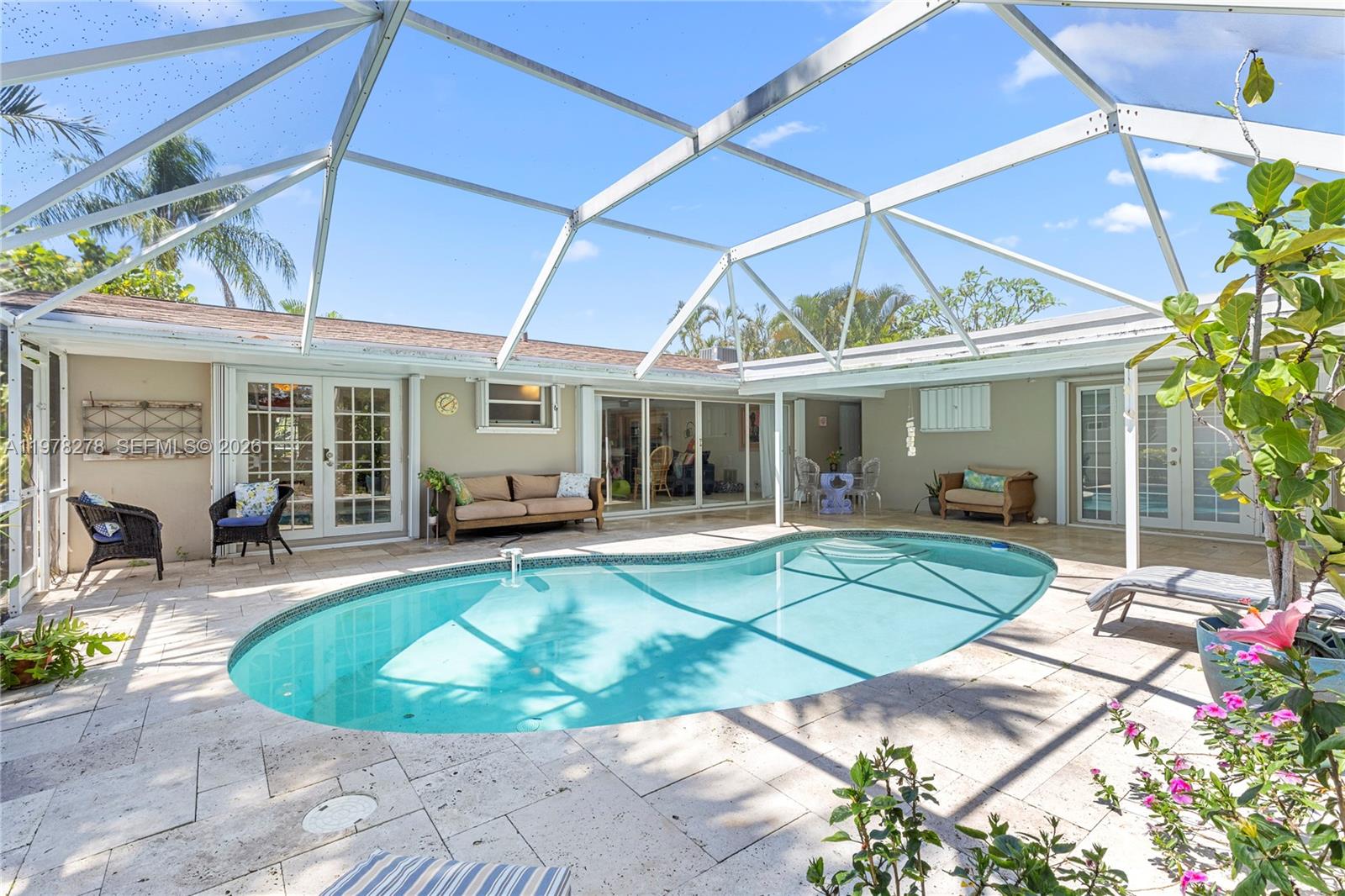 809 SE 14th Dr, Deerfield Beach FL 33441
