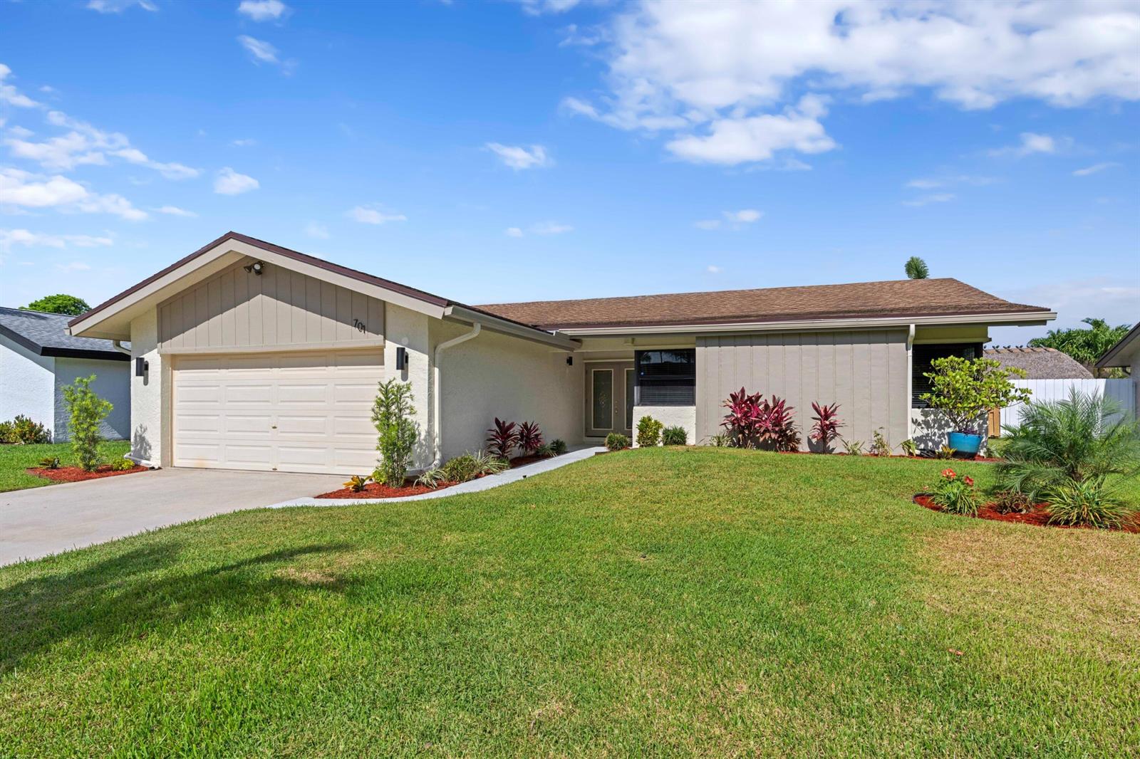 701 NW 48th Avenue, Coconut Creek FL 33063