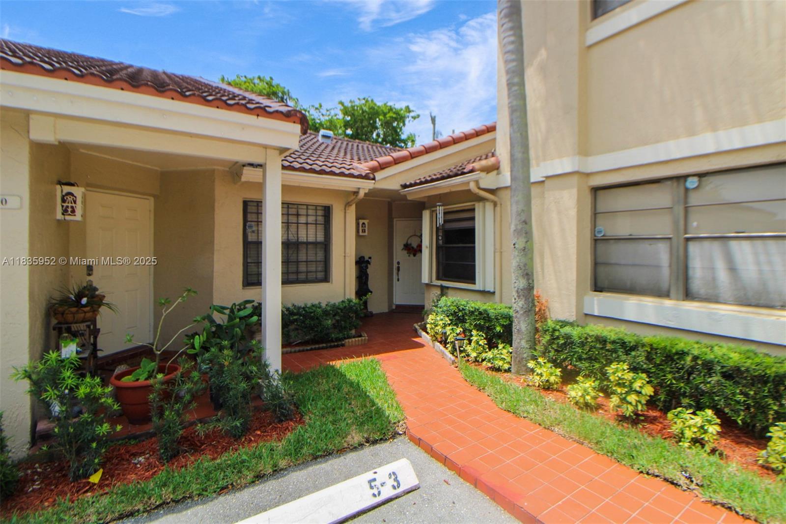 17012 NW 66th Ct, Hialeah FL 33015