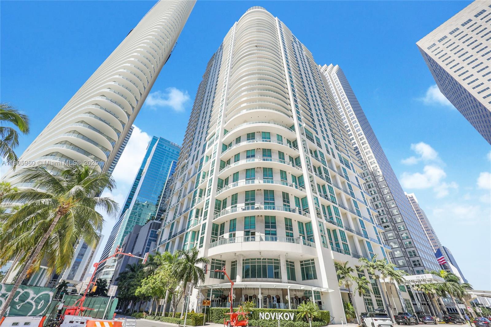 300 S Biscayne Blvd # 414, Miami FL 33131