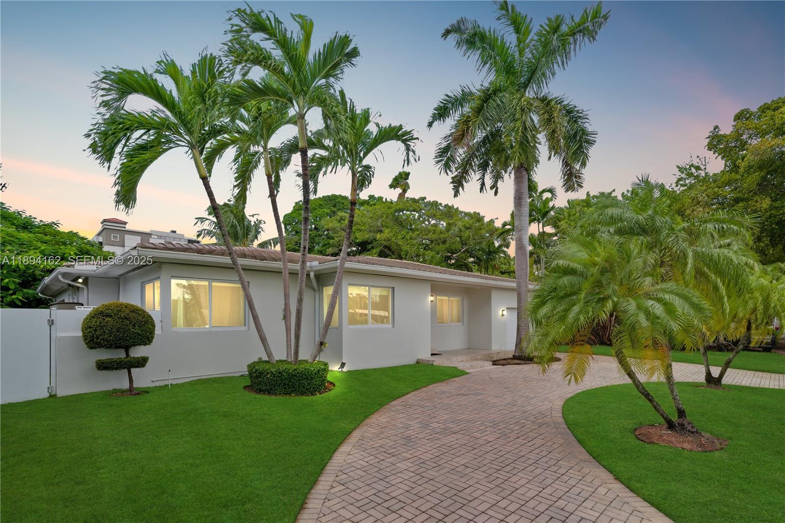 12932 Ixora Rd, North Miami FL 33181