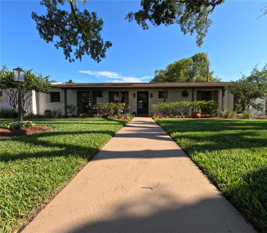 802 UNDEROAK DRIVE