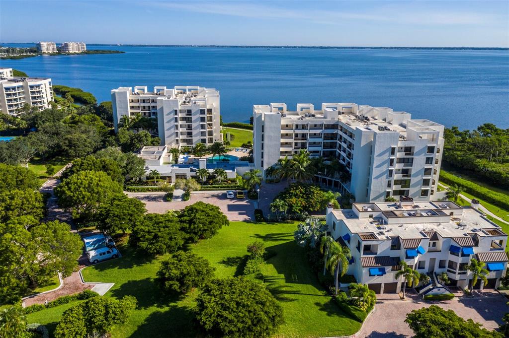 2020 HARBOURSIDE DRIVE UNIT 457