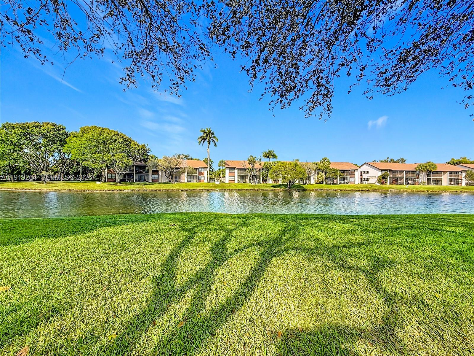 9825 NW 37th St # 5F, Sunrise FL 33351