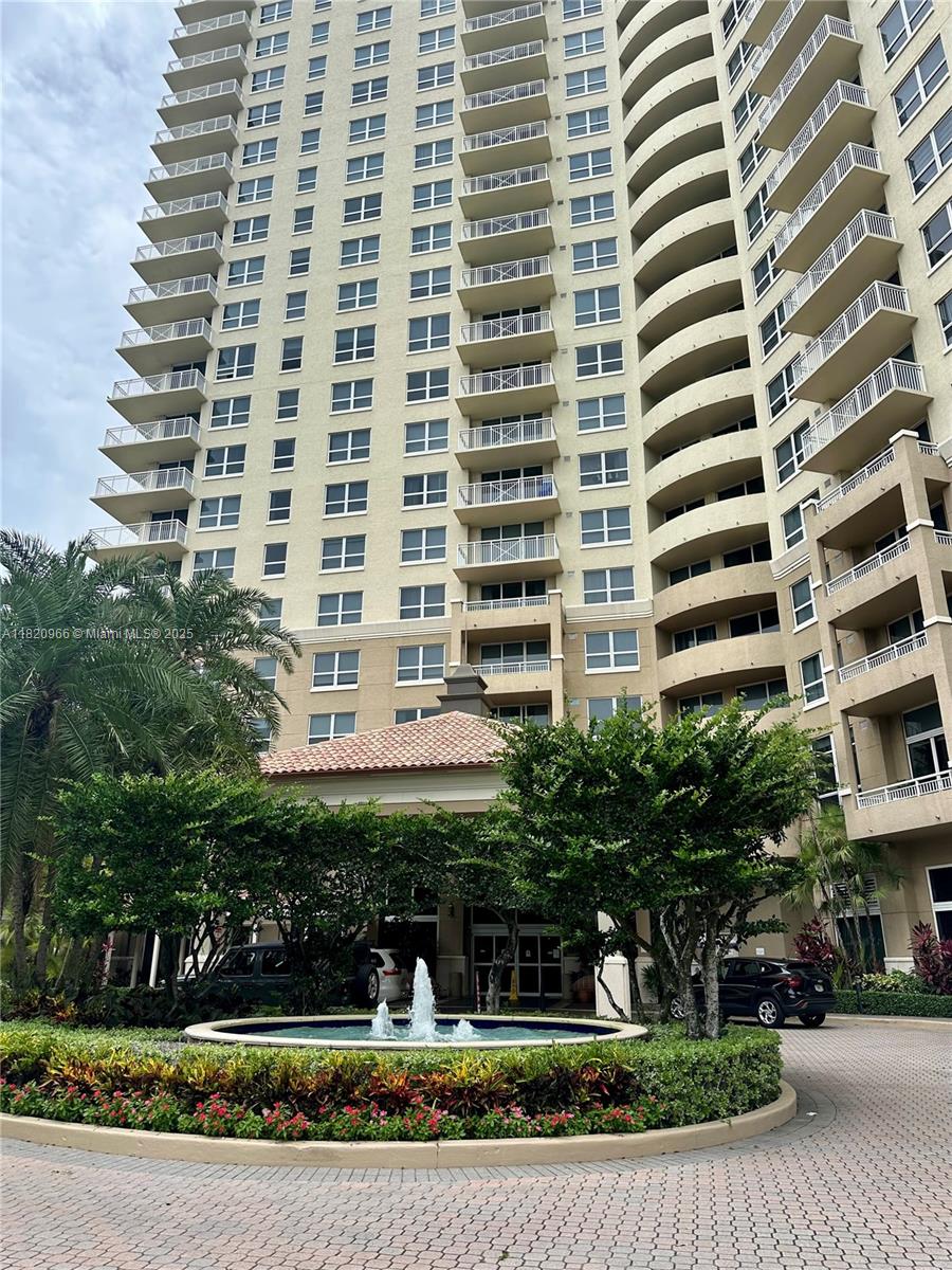 19501 W Country Club Dr # 914, Aventura FL 33180