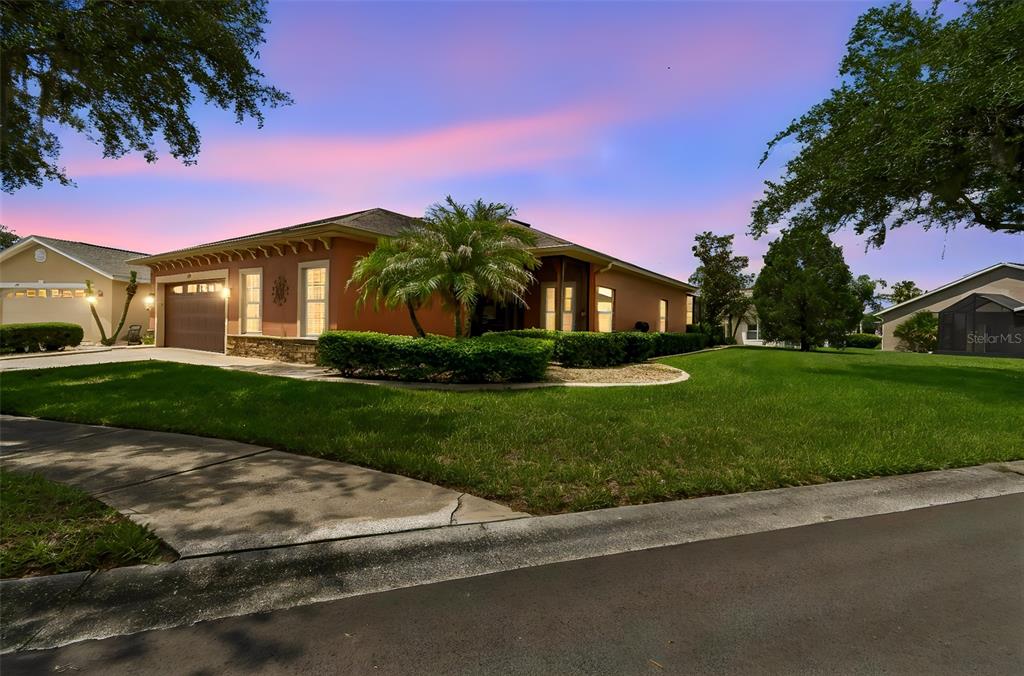 218 BAY DRIVE
