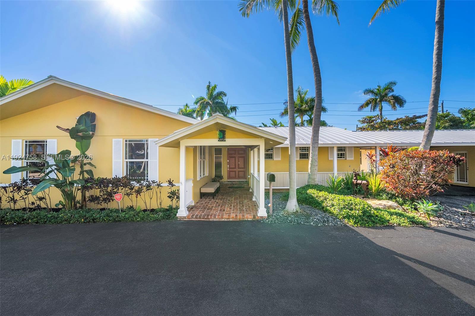 1030 Adams St, Hollywood FL 33019