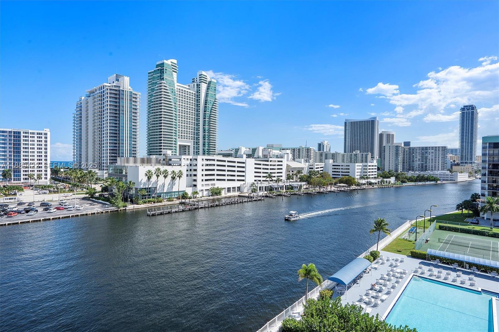 600 Parkview Dr # 820, Hallandale Beach FL 33009