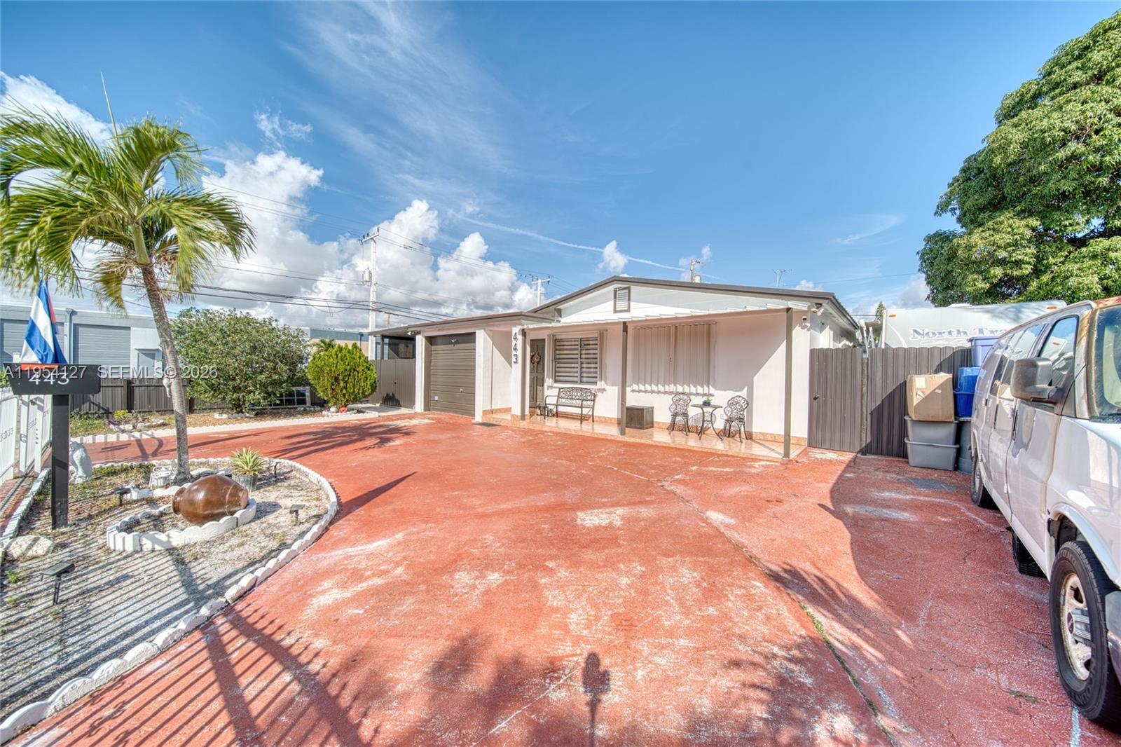 443 Barnett St, West Palm Beach FL 33405