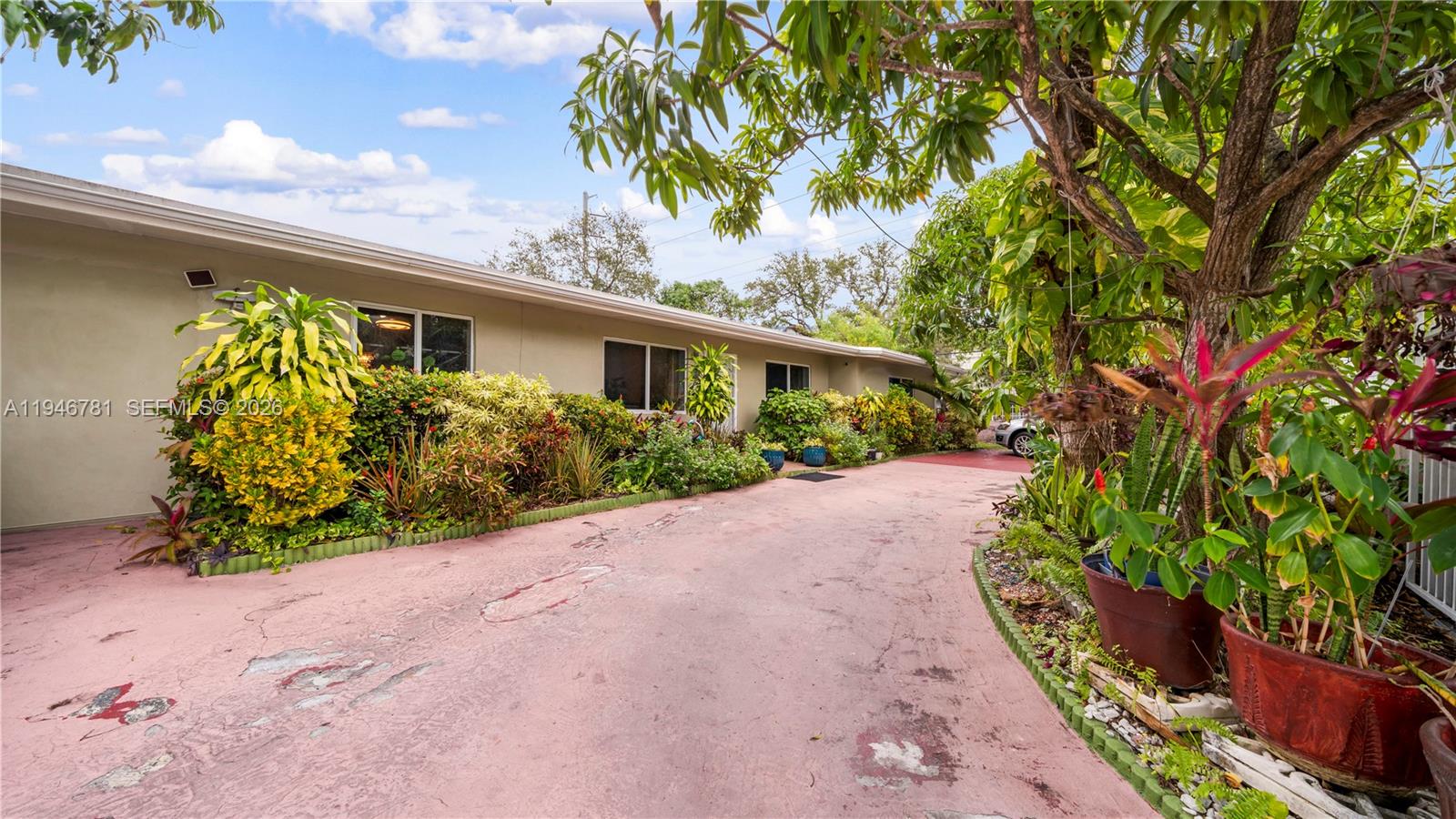 14800 NE 16th Ave, Miami FL 33161