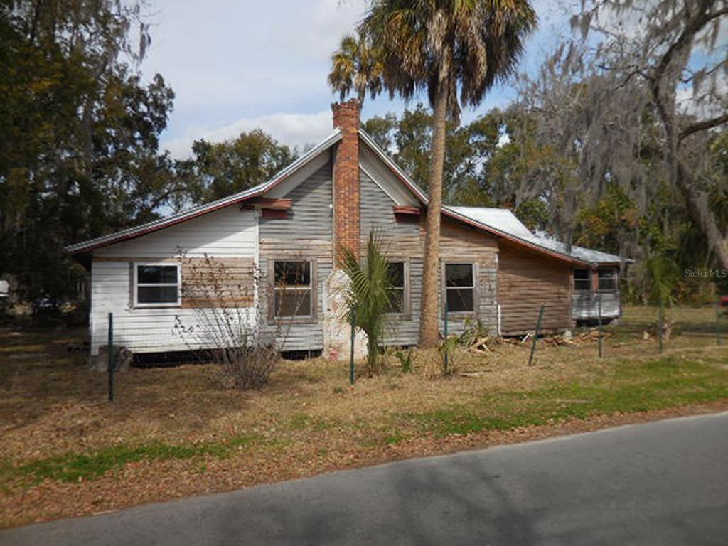 304 NE 2ND STREET