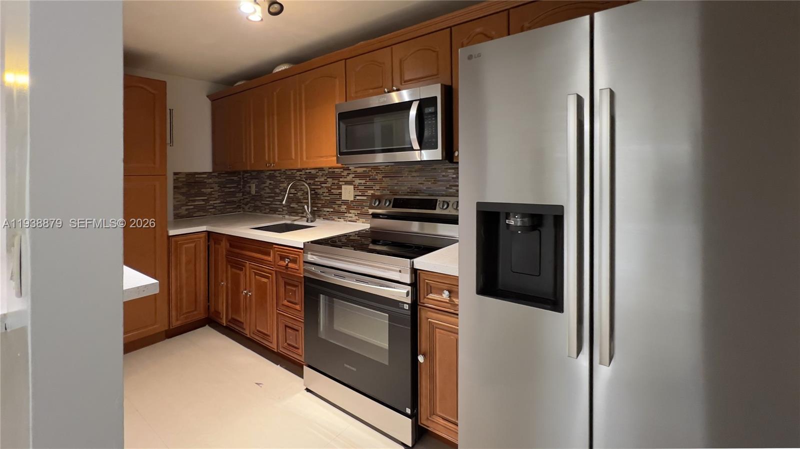 4360 NW 79th Ave # 1F, Doral FL 33166
